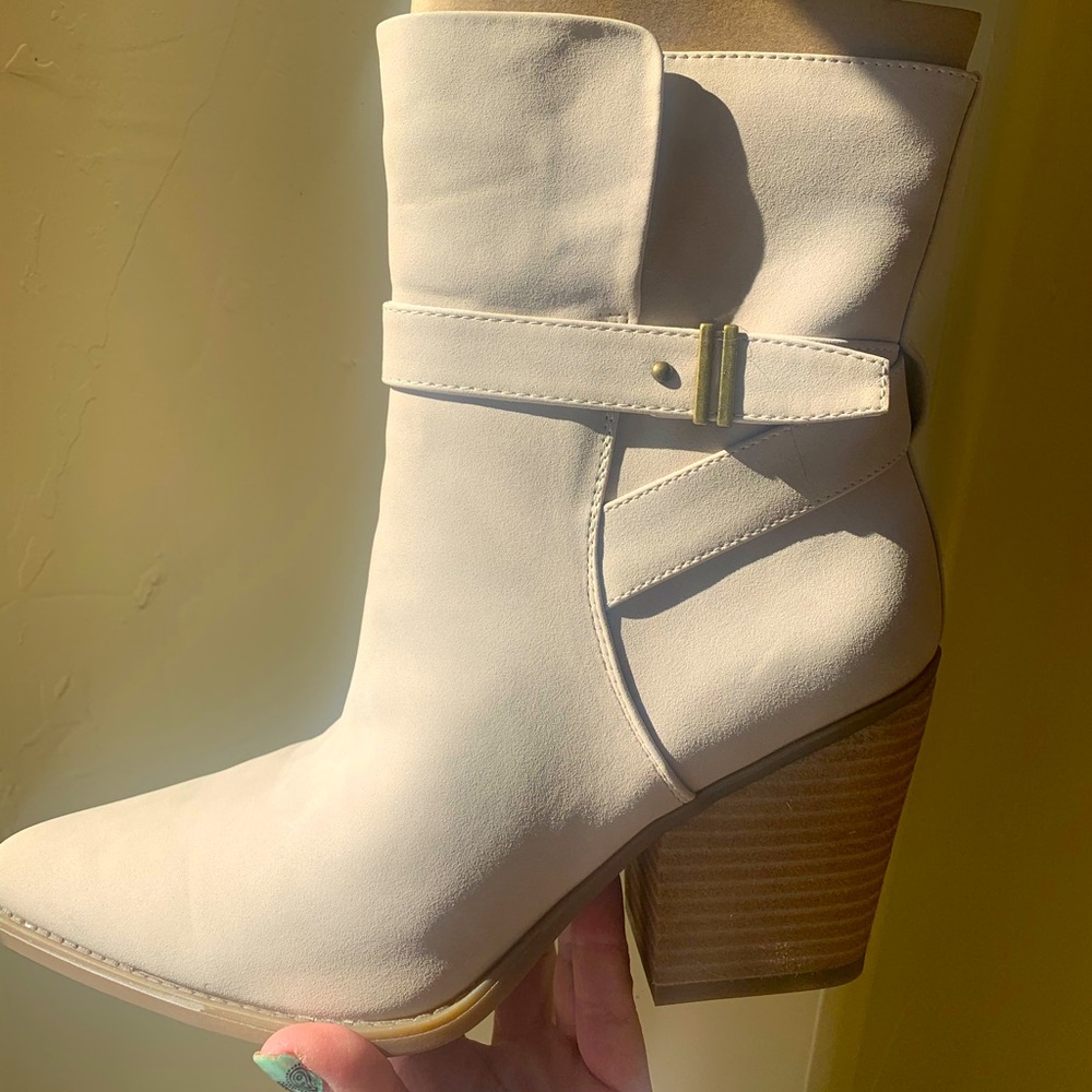 Soul Naturalizer Mocha Booties in Porcelain
